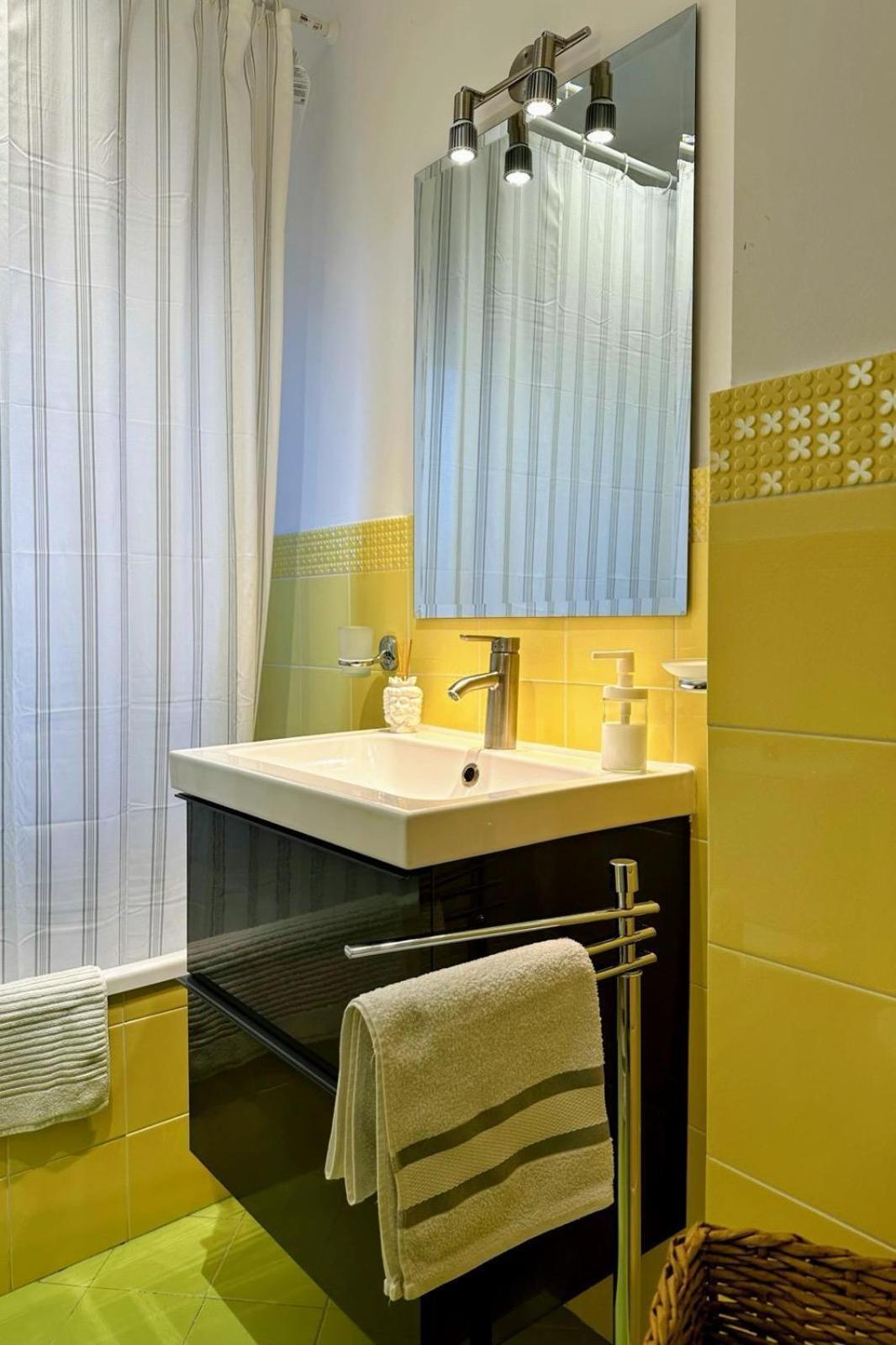 ミステルビアンコCasa Cavourアパートメント エクステリア 写真